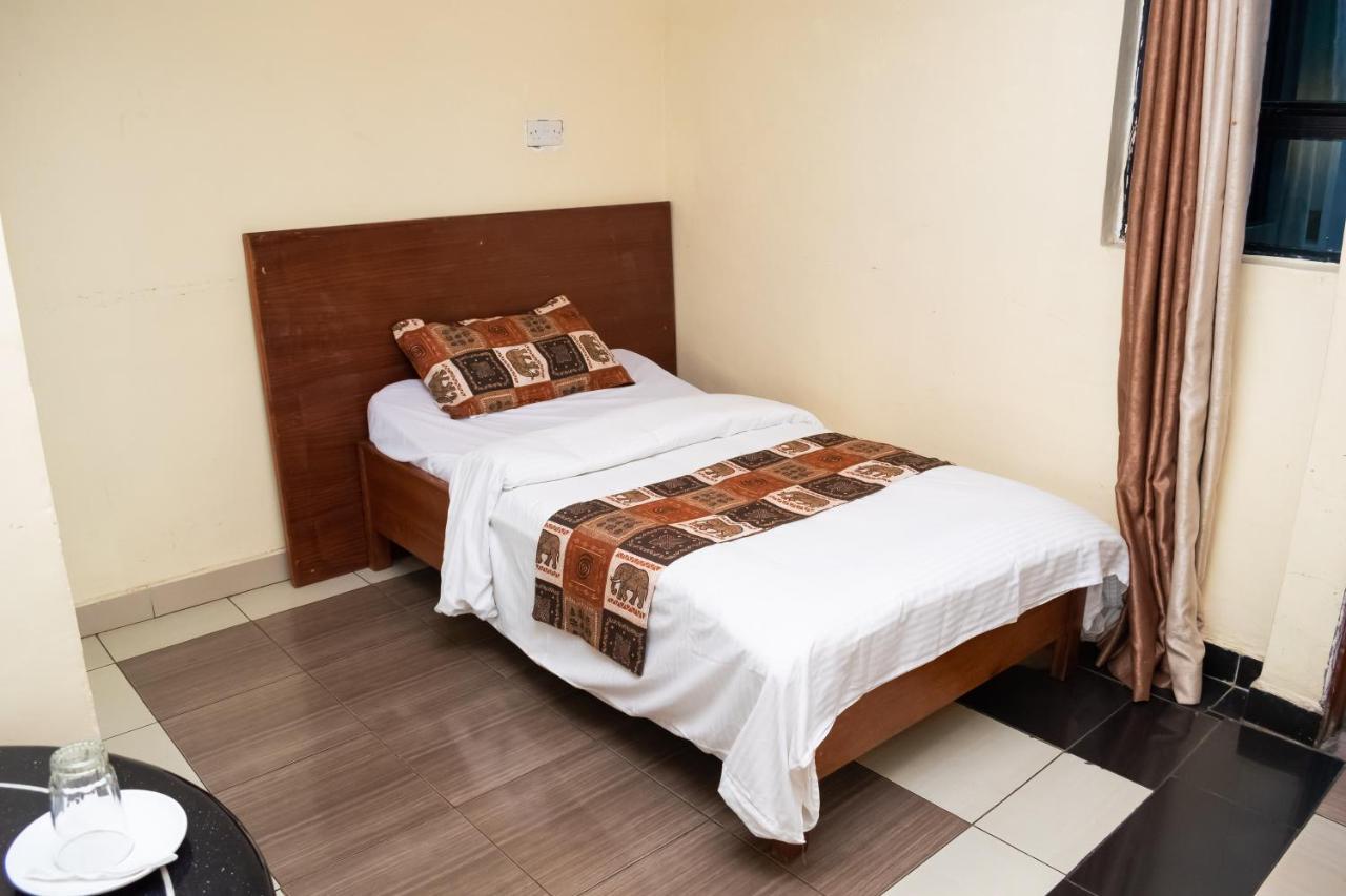 Ngara Riverside Lodge Nairobi Exterior photo
